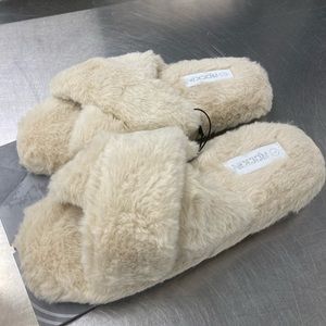 Cute comfy slippers